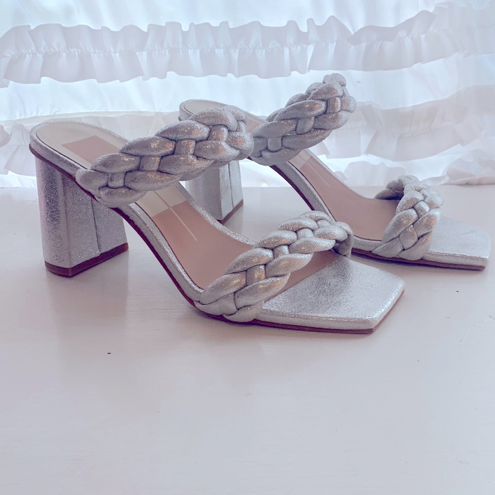 Dolce Vita Paily Heeled Sandal Sliver Metalic. New without tags